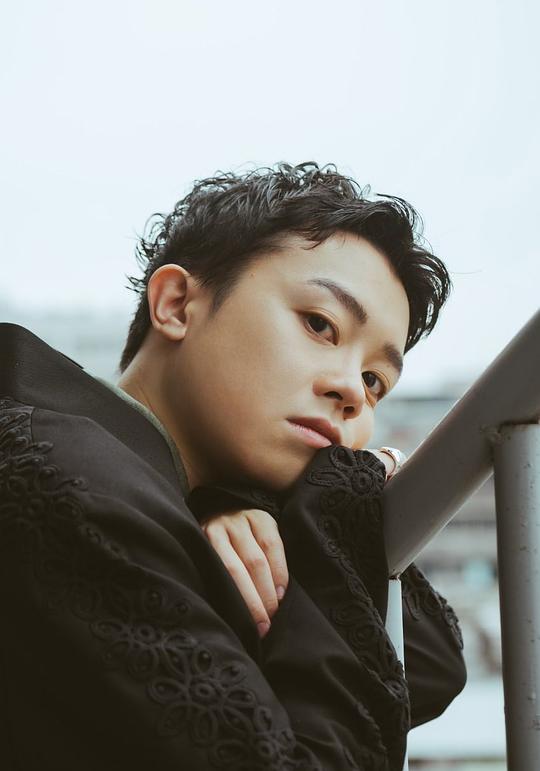 洪群钧 Chun Hong照片