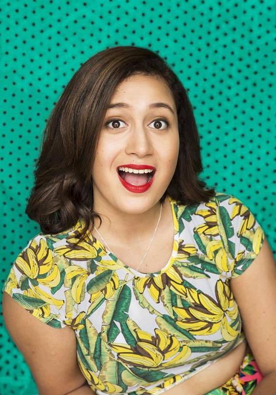 罗丝·马塔费奥 Rose Matafeo照片