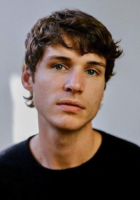 尼古拉斯·丹顿 Nicholas Denton照片