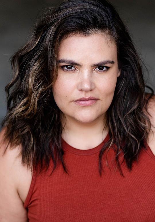 尼基·加尔萨 Nikki Garza照片