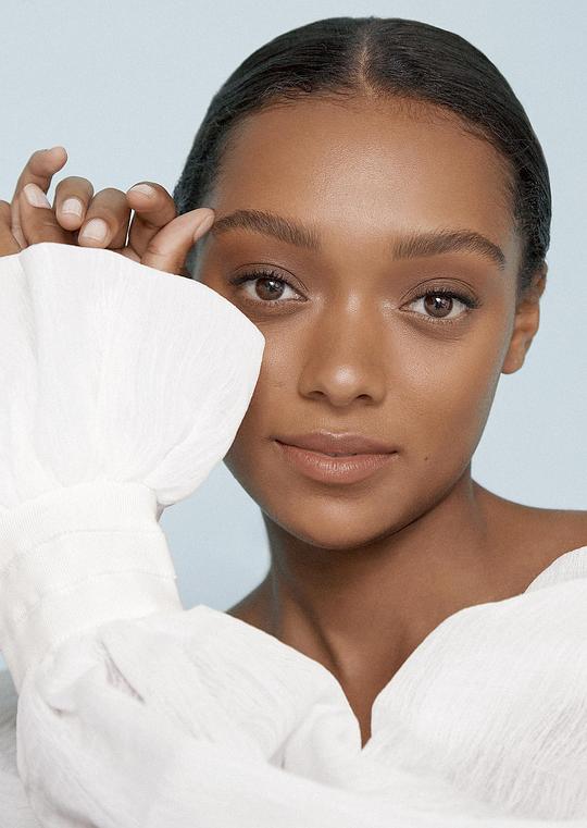 苏菲·王尔德 Sophie Wilde照片