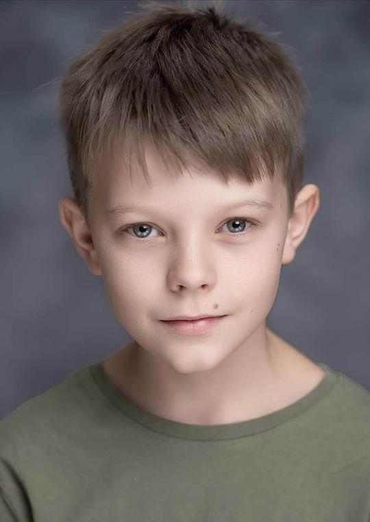 丹·休格 Dan Hough照片