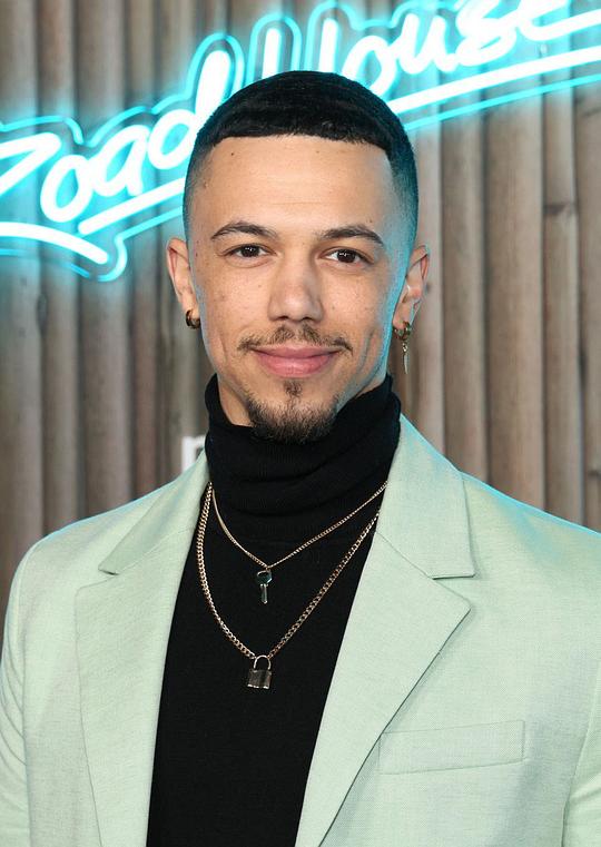 多米尼克·哥伦布 Dominique Columbus照片