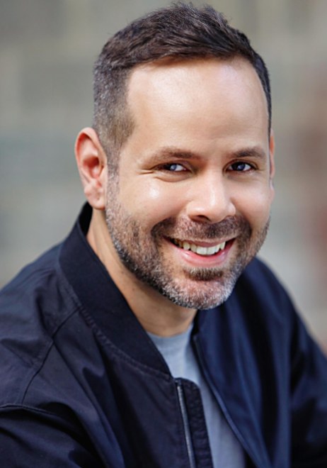 C·J·巴埃斯 CJ Báez照片