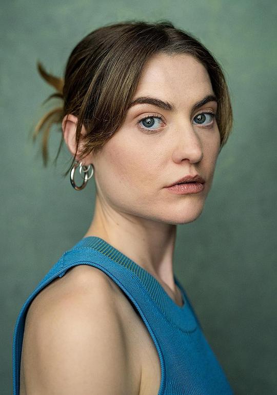 卡罗琳·门通 Caroline Menton照片