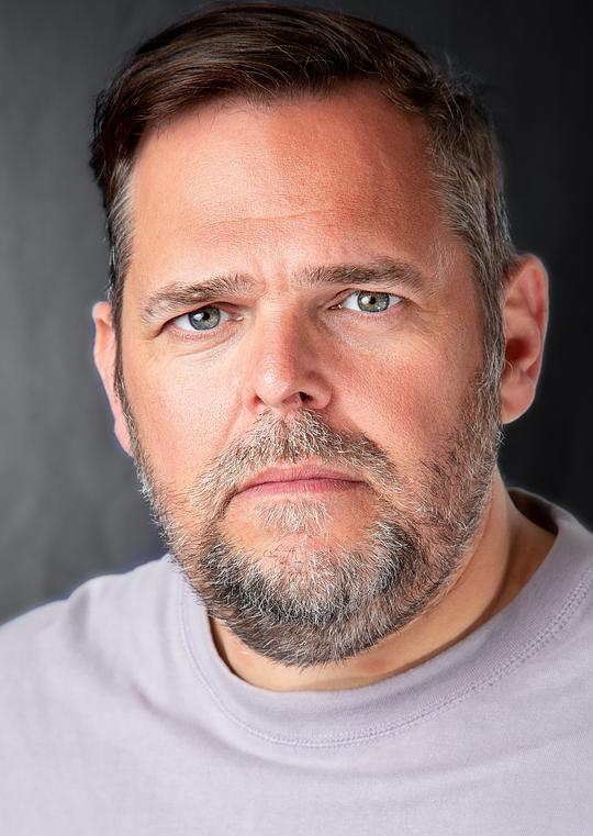 大卫·艾尔斯 David Ayres照片