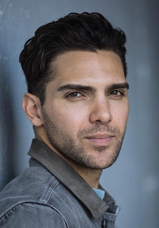 米坎德鲁 Mikandrew照片