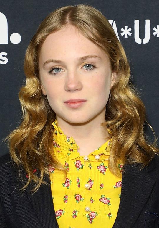 阿里尔·多诺霍 Ariel Donoghue照片