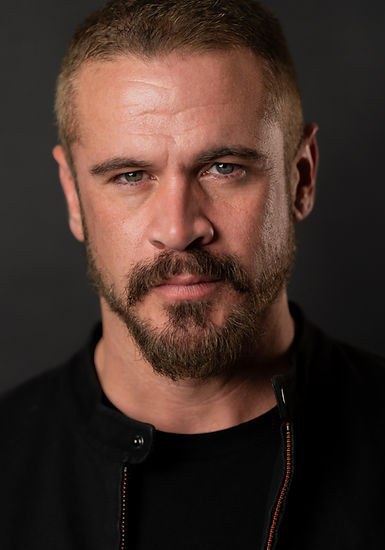 汤姆·哈勒姆 Thom Hallum照片