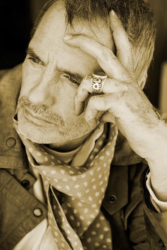 詹姆斯·C·伯恩斯 James C. Burns照片