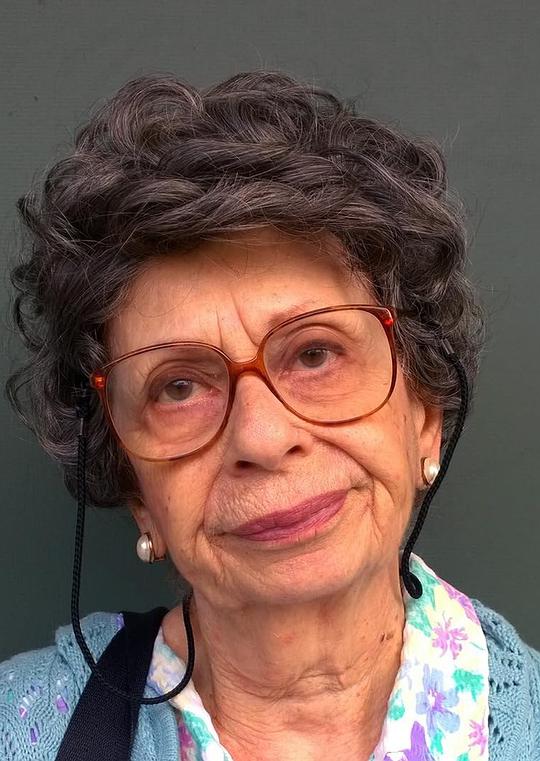 安妮·科尔岑 Annie Korzen照片