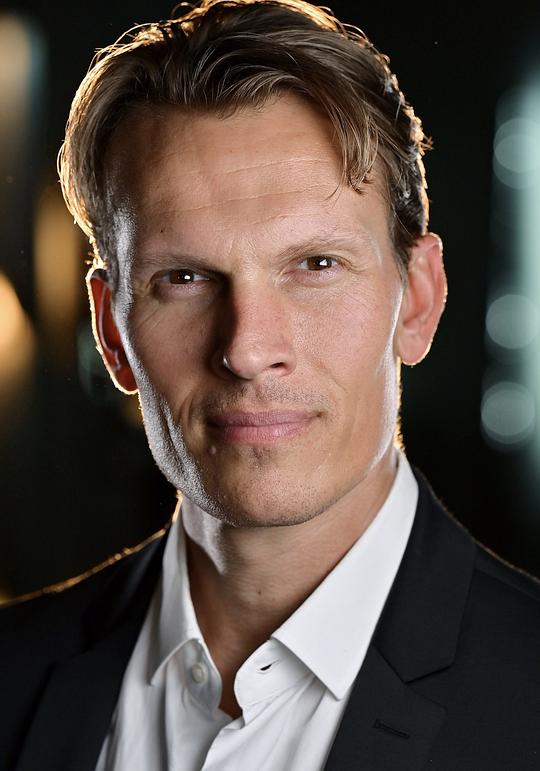 汤姆·沃斯 Tomm Voss照片