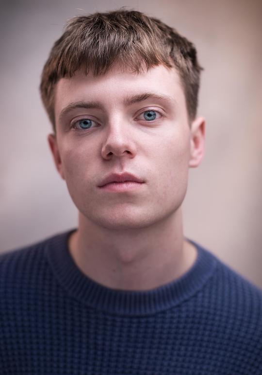 奥利弗·芬尼根 Oliver Finnegan照片