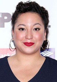 娜塔莉·伍拉姆斯-托里斯 Natalie Woolams-Torres照片