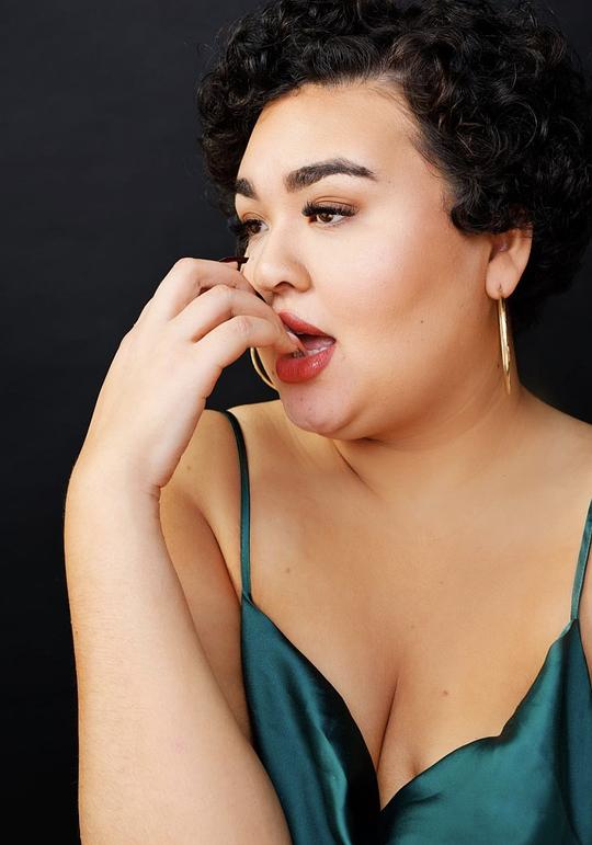 伊利娅·伊索雷利·保利诺 Ilia Isorelýs Paulino照片