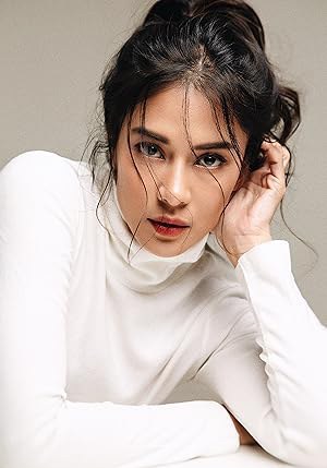 伊娃·西莉亚 Eva Celia Latjuba照片