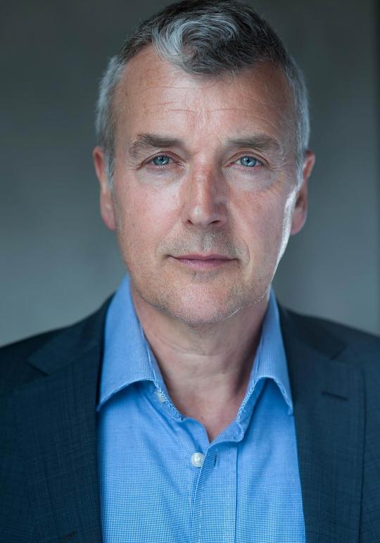 尤安·迈克纳顿 Euan Macnaughton照片