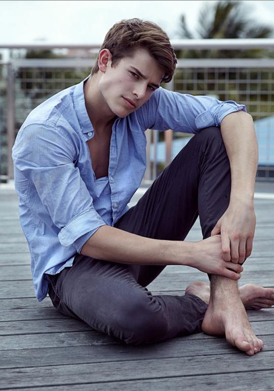 布莱恩·阿尔特莫斯 Brian Altemus照片