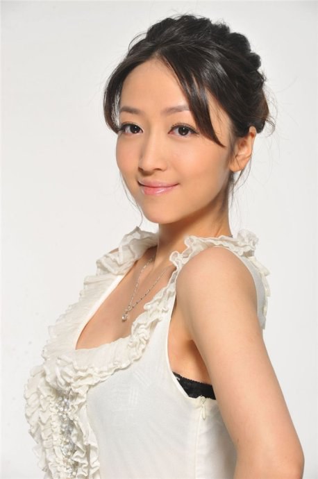 杨奕佳 Yijia Yang照片