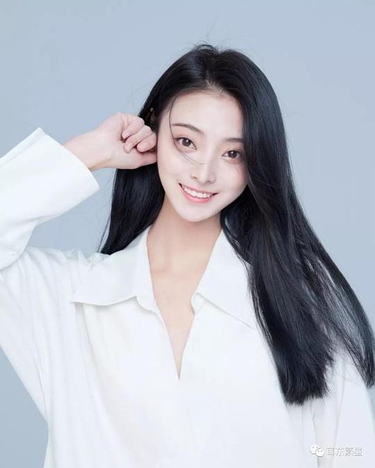 张新童 Xintong Zhang照片