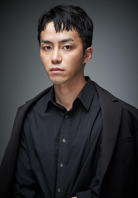 朴智勋 Park Ji-hoon照片