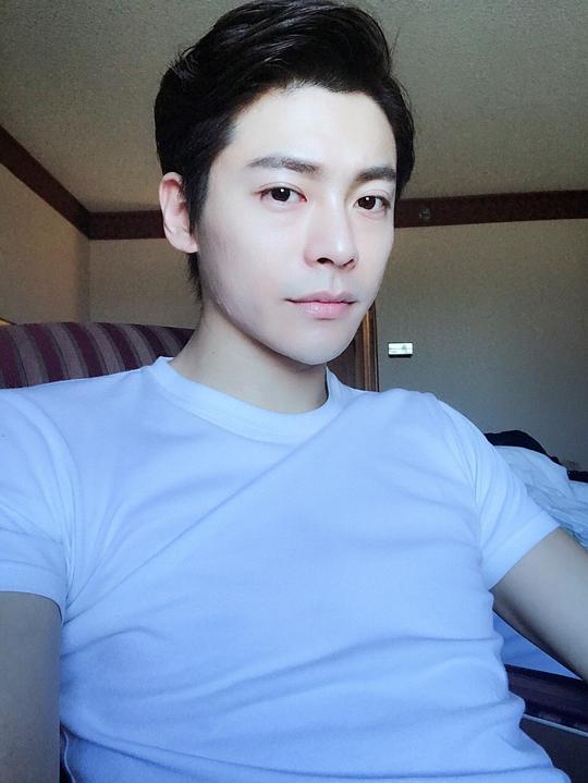 王佳俊 Jiajun Wang照片