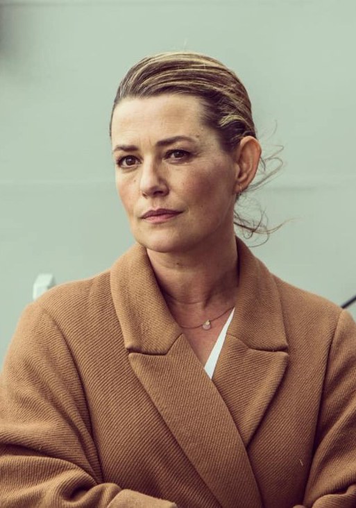 艾米莉·德·鲁 Emilie De Roo照片