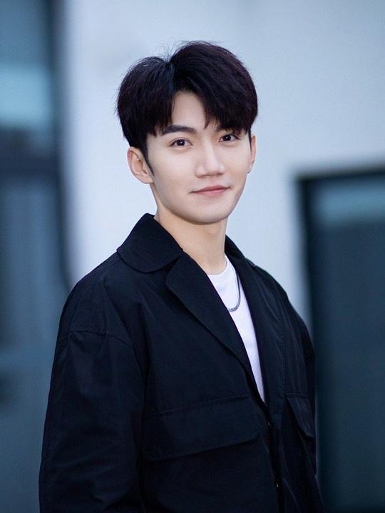 金佳遇 Jiayu Jin照片