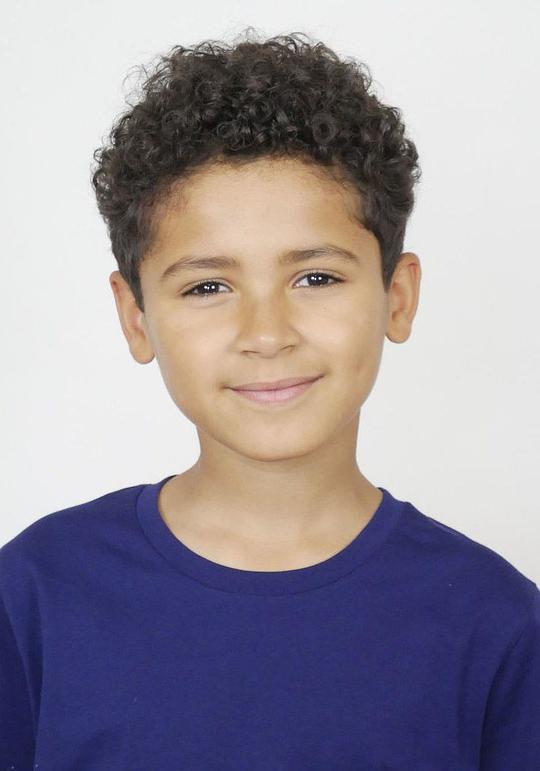 埃斯特班·赫尔南德兹-桑切兹 Esteban Hernandez-Sanchez照片