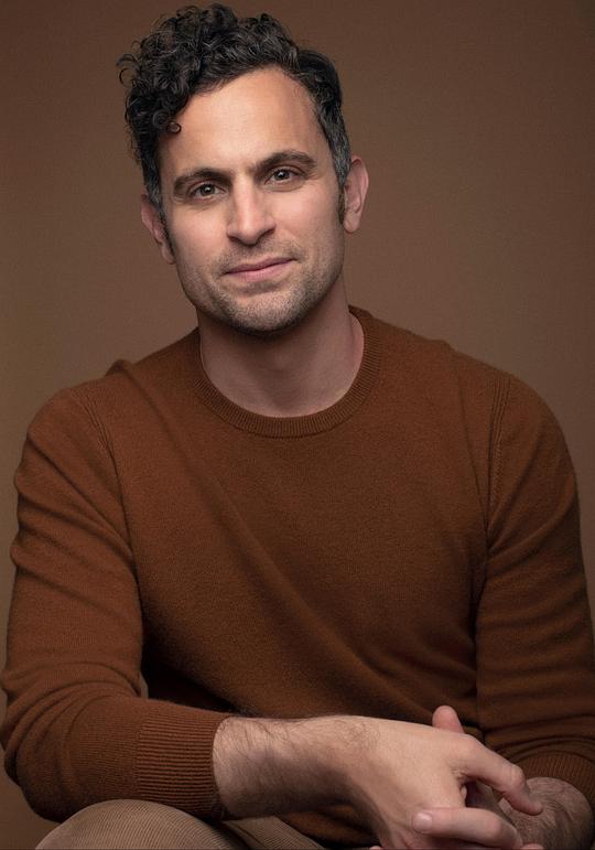 马特·德拉皮那 Matt Dellapina照片