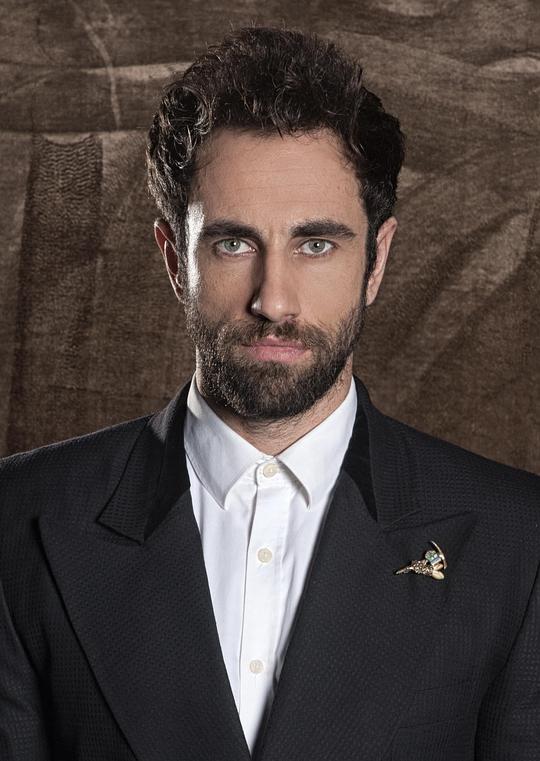 杜卡金·波德里马吉 Dukagjin Podrimaj照片