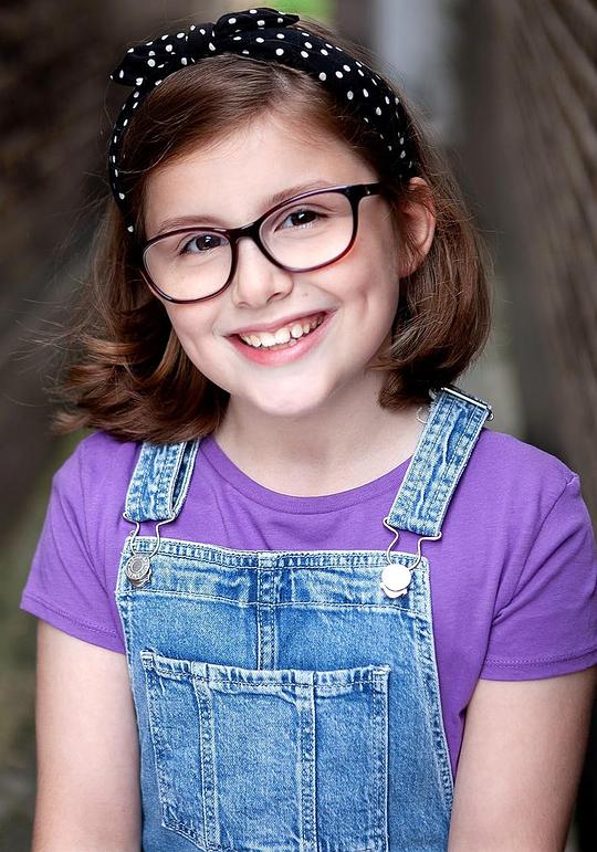 艾娃·塔尔博特 Ava Talbot照片