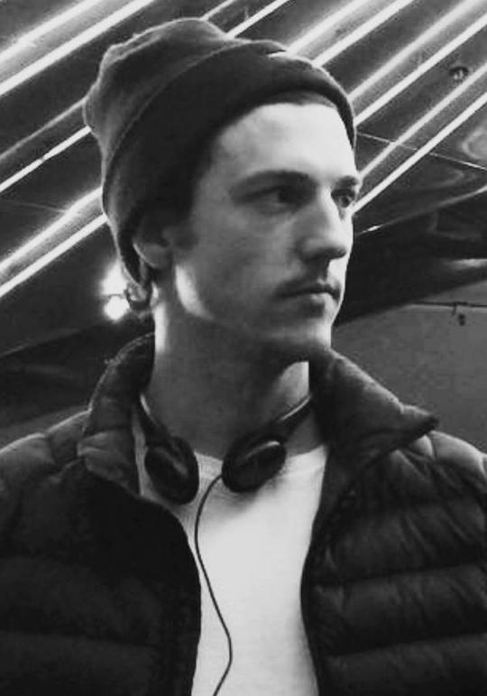 本杰明·布鲁尔 Benjamin Brewer照片