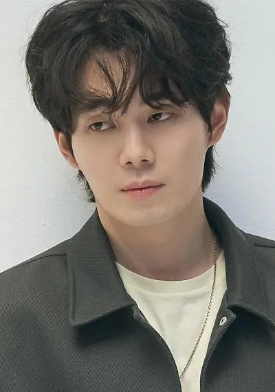 刘庆秀 Kyung-soo Ryu照片