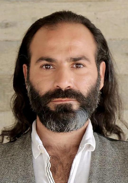 贾拉尔·阿尔塔维尔 Jalal Altawil照片