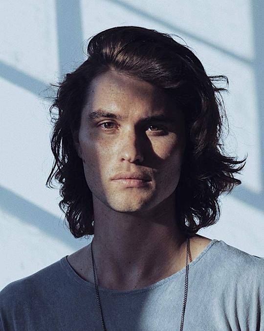 蔡斯·斯托克斯 Chase Stokes照片