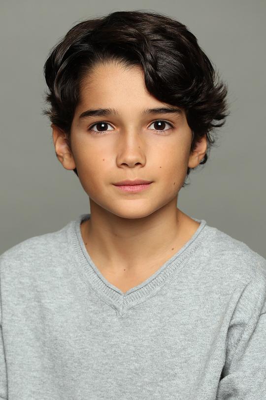 雨果·富尔特斯 Hugo Fuertes照片