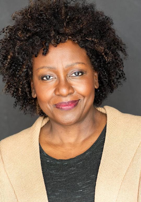 康尼·杰克逊 Connie Jackson照片