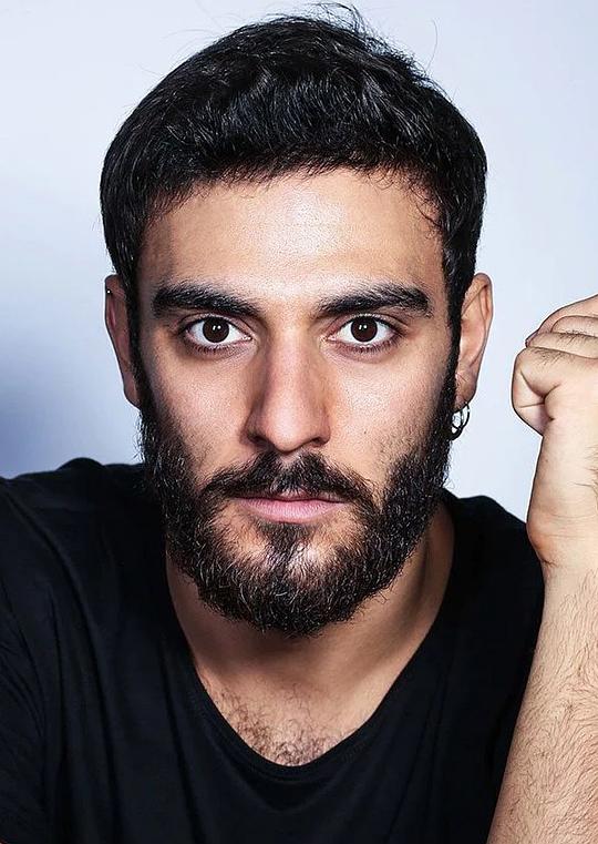 欧吉尼奥·马斯特兰德雷亚 Eugenio Mastrandrea照片