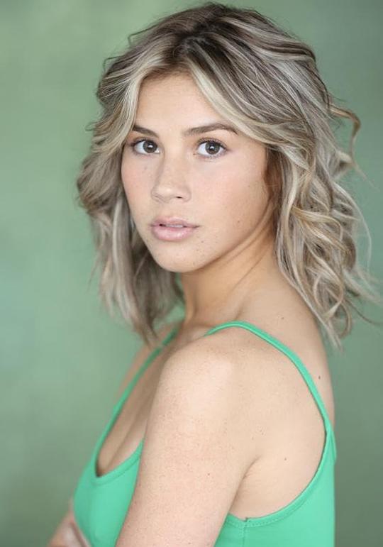 阿比盖尔·胡珀 Abigail Hupp照片