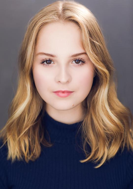 索菲·塔南鲍姆 Sophie Tananbaum照片