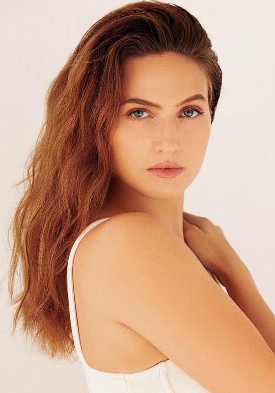 伊莎贝尔·费舍尔 Isabelle Fisher照片