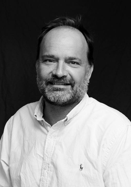 米沙·贾里 Misha Jaari照片