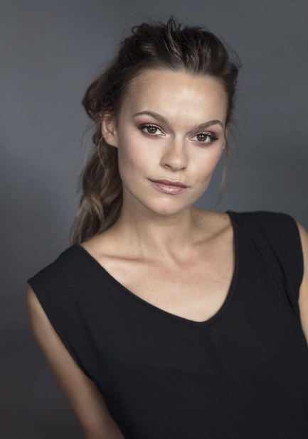 安娜玛丽·托马斯 Anna-Maree Thomas照片