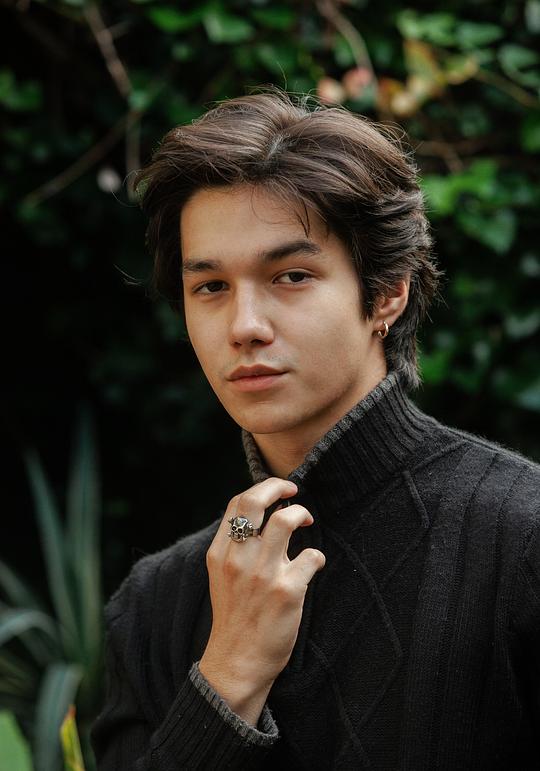 加百列·钟 Gabriel Chung照片