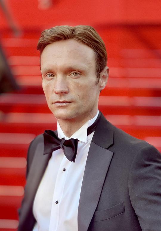 汉斯·奥布玛 Hans Obma照片