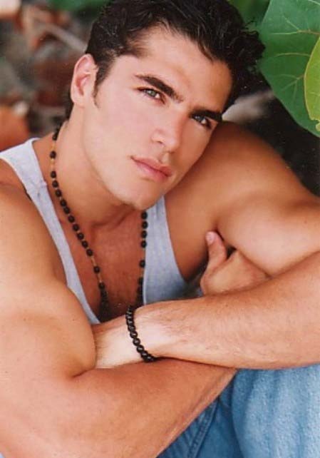 埃杜瓦多·维拉斯蒂吉 Eduardo Verástegui照片