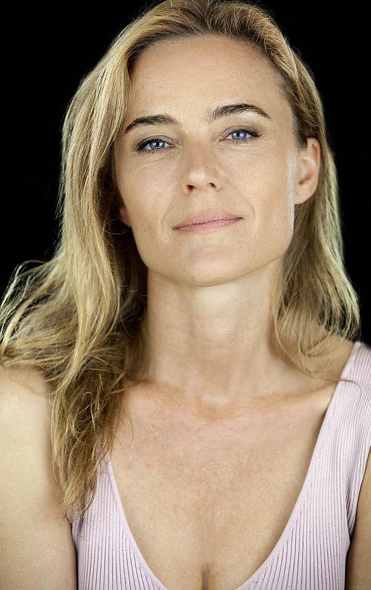 阿娜娜·里德瓦尔德 Anana Rydvald照片