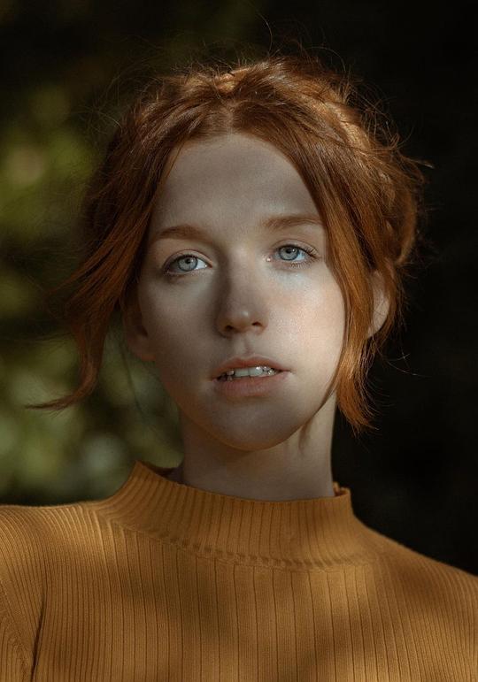 伊琳娜·布拉沃 Irina Bravo照片