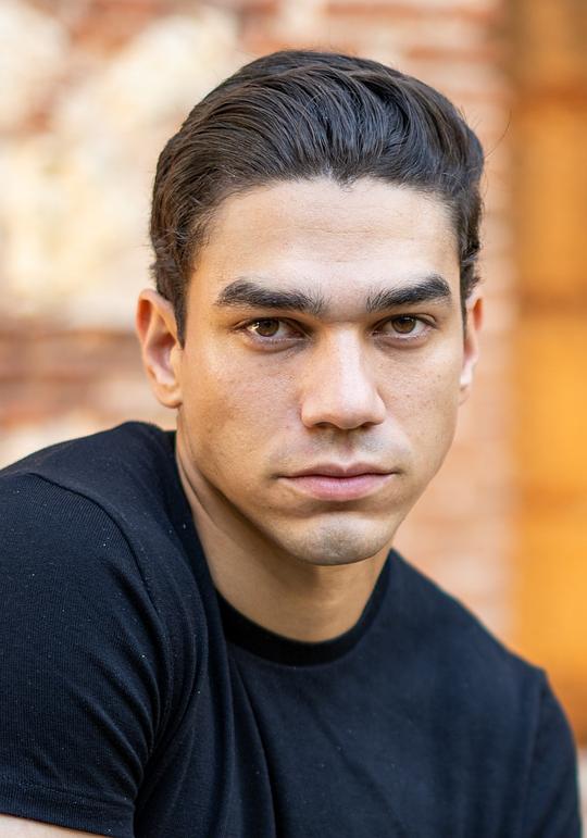 伊万·欧里加 Iván Oleaga照片